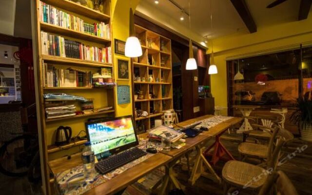 Dali Mufu International Youth Hotel