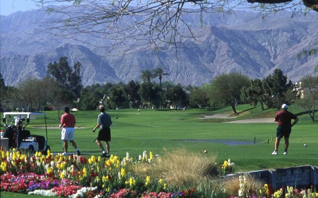 Holiday Inn Express & Suites Rancho Mirage - Palm Spgs Area by IHG