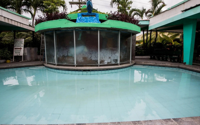 Family Country Hotel & Convention Center