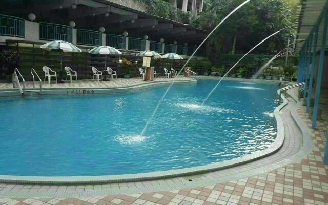 Lei Zhiben Hot Spring