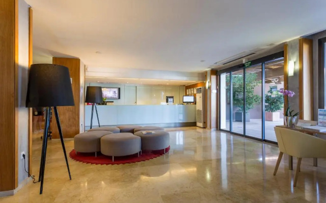 Palladium Hotel Cala Llonga - Adults Only