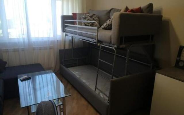 Serviced room by Naira