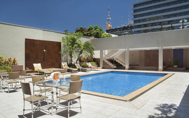 Naoum Plaza Hotel