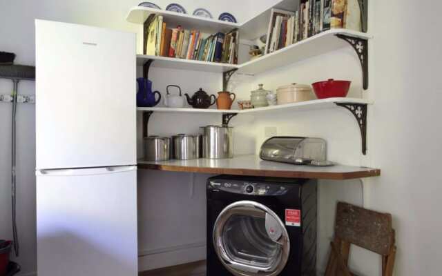 3 Bedroom Apartment With Private Entrance