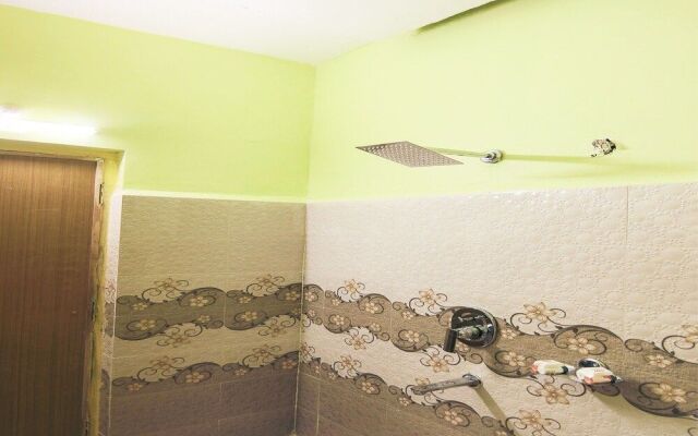 OYO 10709 Hotel SBT