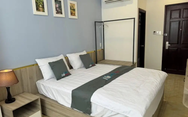 Like Hotel