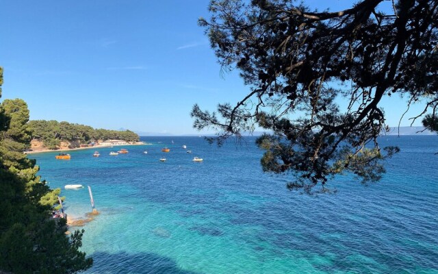 Awesome Apartment in Supetar-splitska With 2 Bedrooms and Wifi