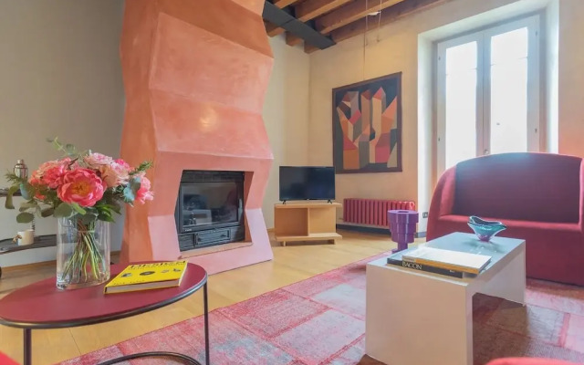 Night at the Museum Apartment by Rent all Como