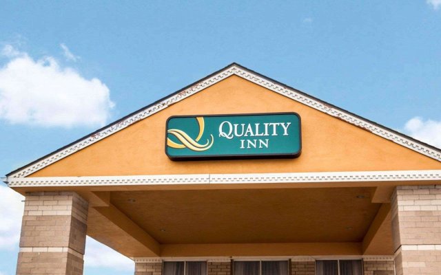 Quality Inn Aurora - Naperville Area