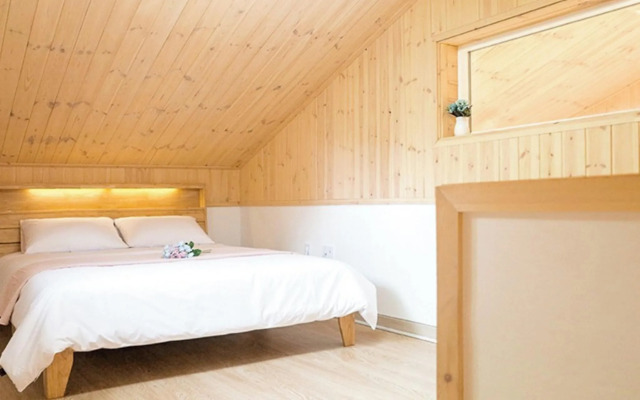 Yangyang Pinot Tree Pension