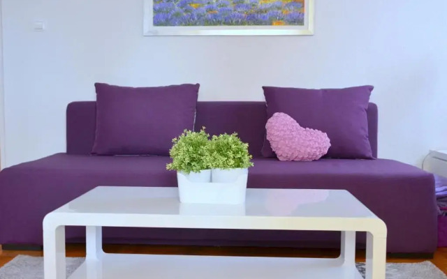 Iris Apartments