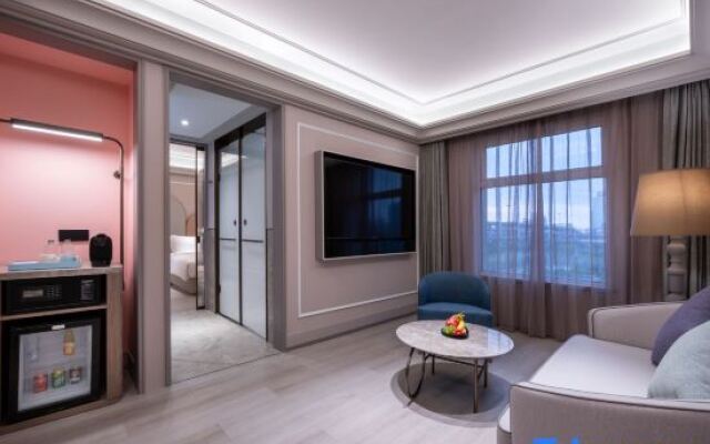 Shanghai Lingang Oriental Pearl Mercure Hotel