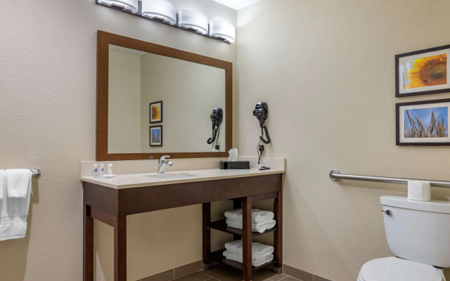 Comfort Inn & Suites Augusta