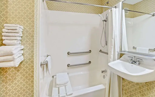 Baymont Inn And Suites Indianapolis
