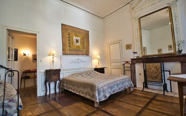 La Maison Du Notaire Royal