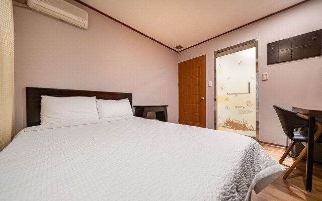 Sokcho Herb Motel