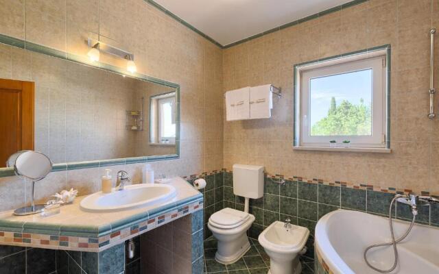 Family House SEAMARE I