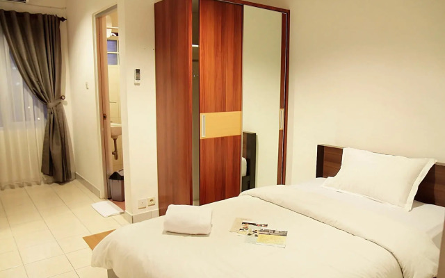 Lotus Hotel, Cafe & Meeting Place