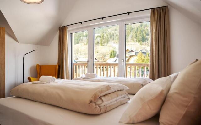 die Tauplitz Lodges - Alm Lodge A13 by AA Holiday Homes
