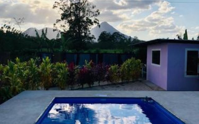 New Coral Bungalow: Arenal View