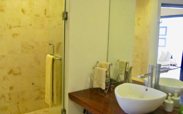 Bosque de los Aluxes Condos with private pool by PPR