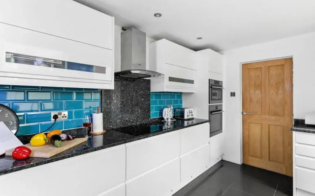 The Terrace - Light Bright Characterful Near Beaches