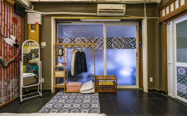 SG Capsule Hostel