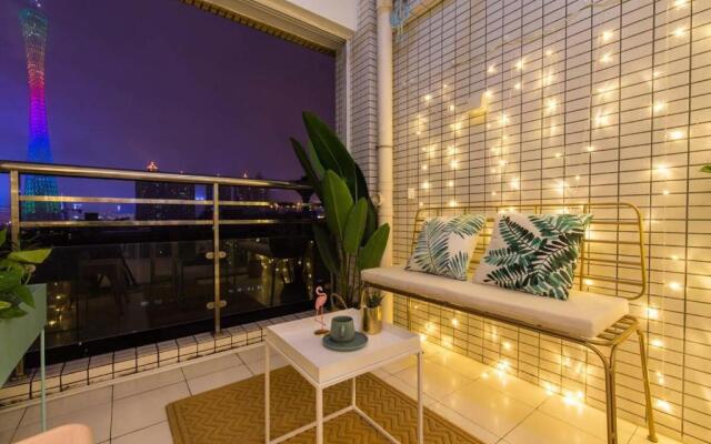 Guangzhou Haizhu·Pearl Shadow Star City· Locals Apartment 00138600