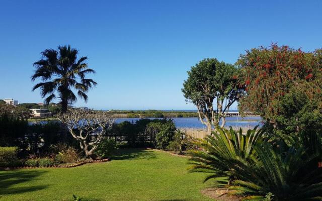 Waterside Lodge