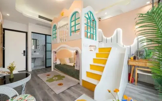 Yunian Hostel