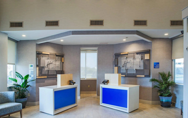 Holiday Inn Express Nags Head Oceanfront by IHG