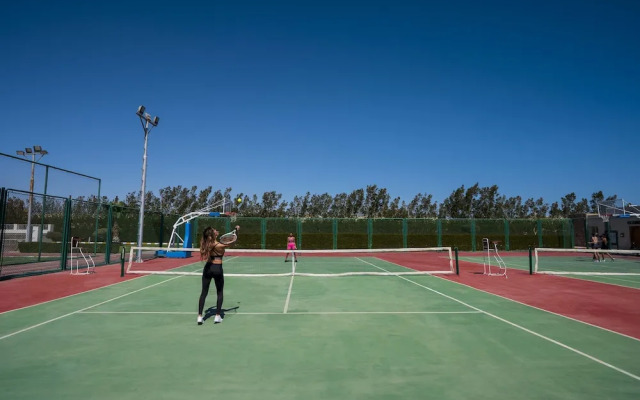 SUNRISE Crystal Bay Resort - Posh Club