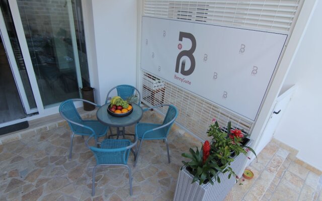 Benny Houses e Suite