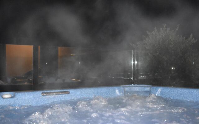 Mapleton Springs