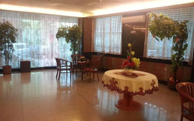 Plaza Hotel Harco Mangga Dua