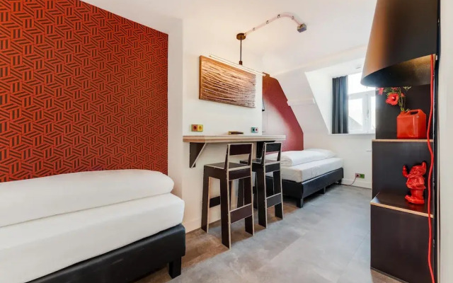 The Monument Hotel