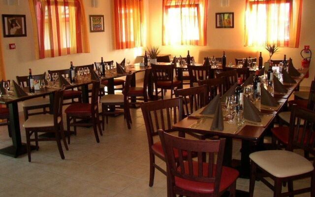 Enzo Hotels Quimperle By Kyriad Direct