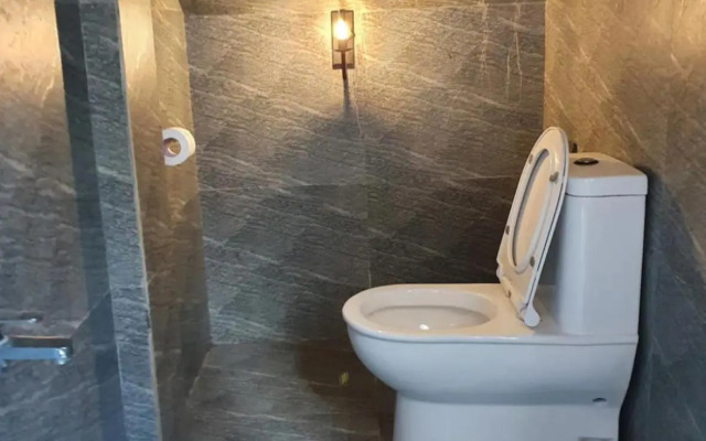 Cheerful One Bedroom Apartment