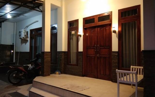 Sayana Homestay