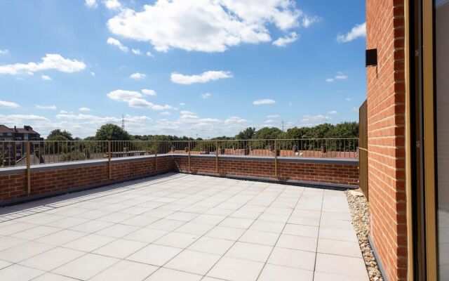 Wimbledon Tennis Retreat 3-bedroom by Sojo Stay