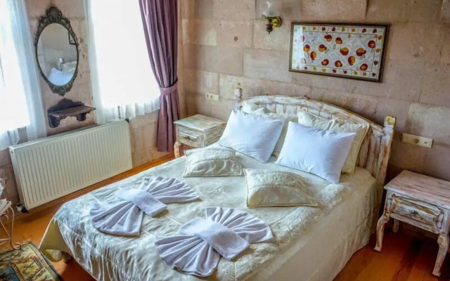 Valley Inn Cave Hotel