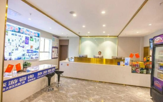 7 Days Inn Zhangjiajie Huilong Road Walking Street Branch