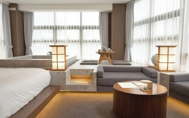 UH Suite The Myeongdong