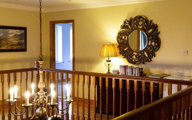 Lake House B&B
