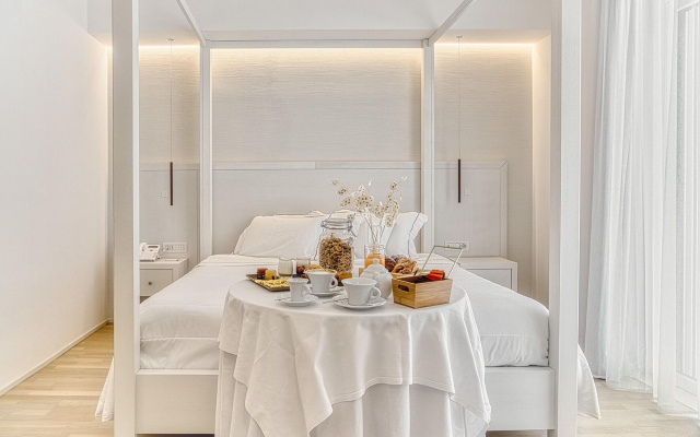 Supporter Deluxe Hotel