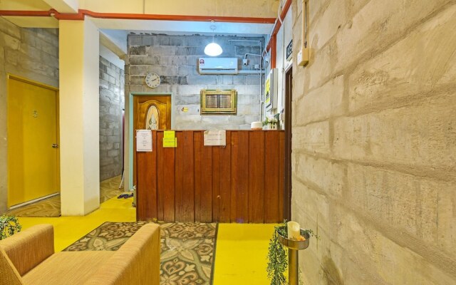 OYO 90720 Sky Garden Inn