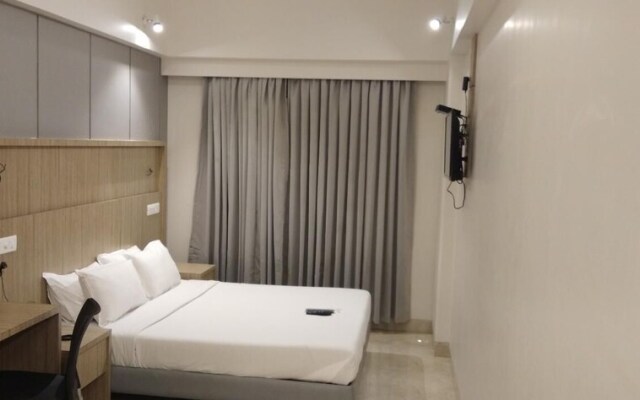 Seasons Hotel