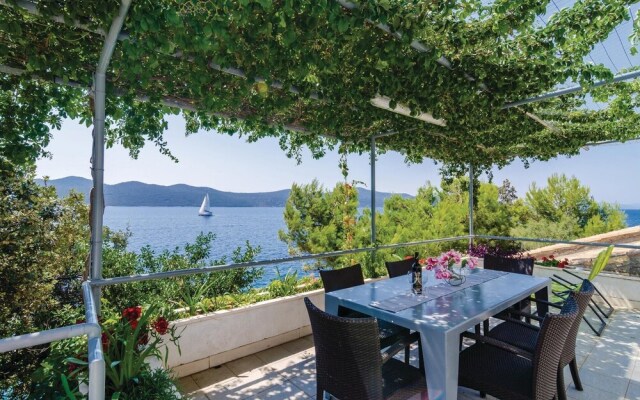 Nice Home in Ratac With Wifi and 2 Bedrooms
