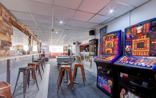 The Sandringham Court Hotel and Apartment