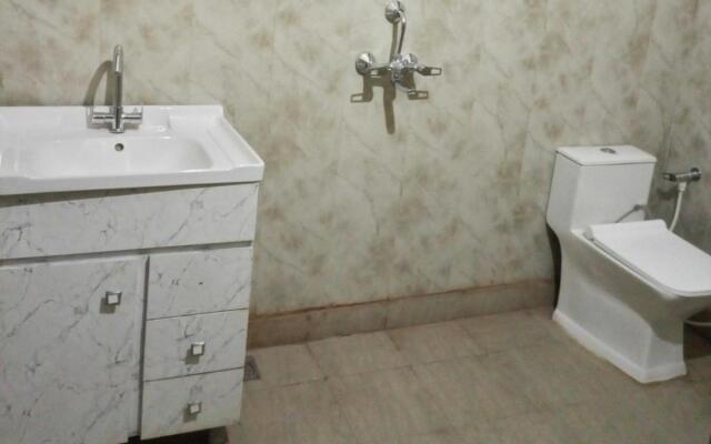 OYO 87926 Hotel New Imperial